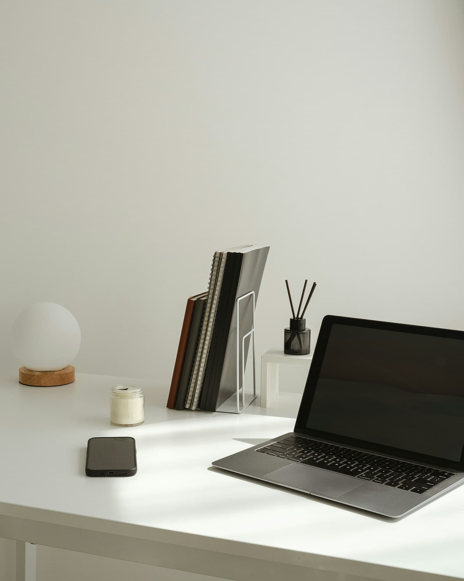 A minimal desk setup — the way Chnafi actually works